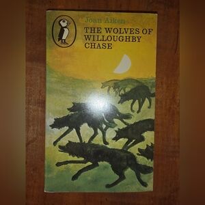 The Wolves of Willoughby Chase by Aiken, Joan Paperback / softback Book The Fast